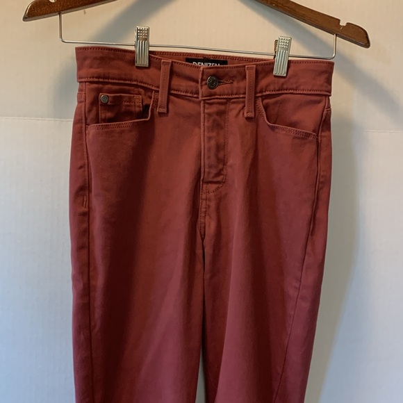 Levi’s Denizen High Rise Super Skinny Red Jeans Size 2 W 26 - Picture 5 of 9